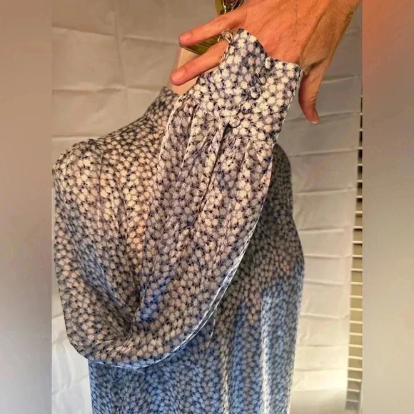 H&M Gray and White Mock Neck Puff Sleeve Blouse - Picture 3 of 8